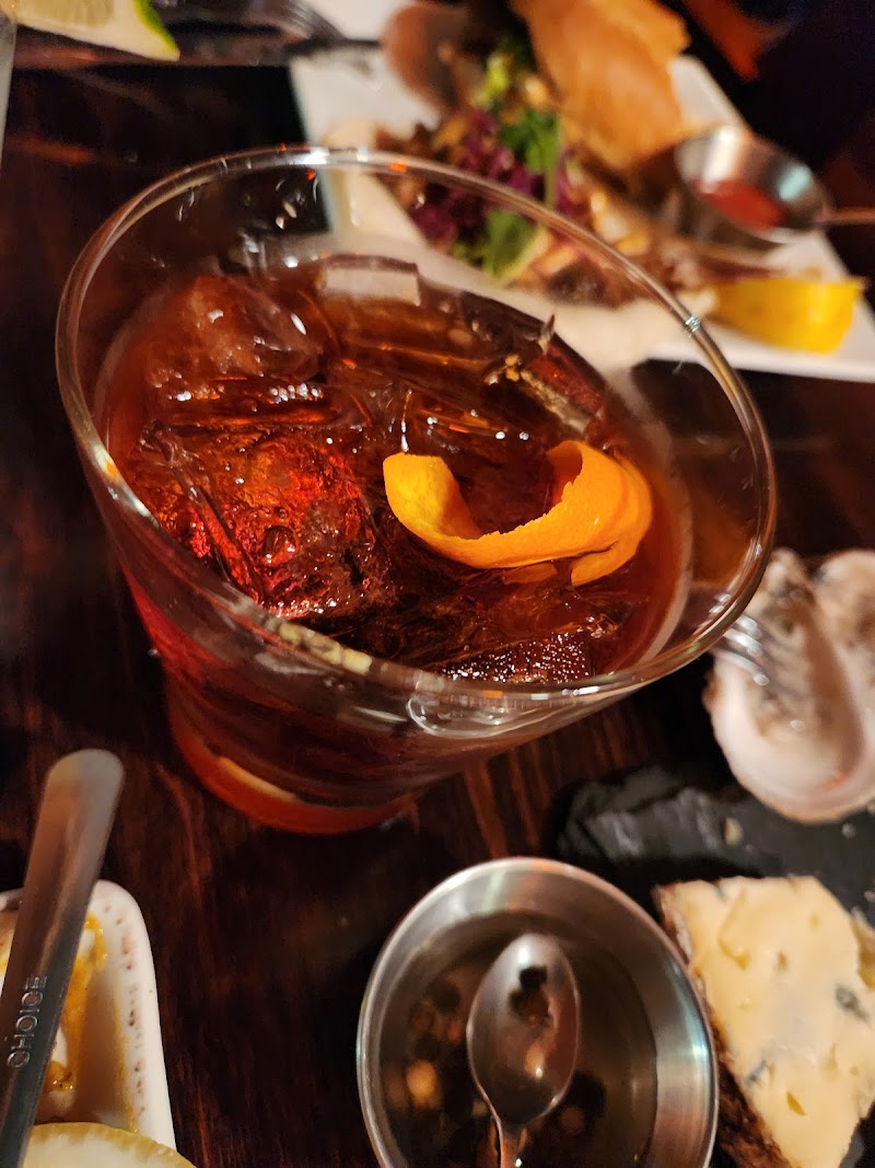 Hugo's Bar and Grill