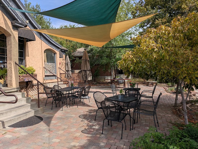 Trolley Cottage Café