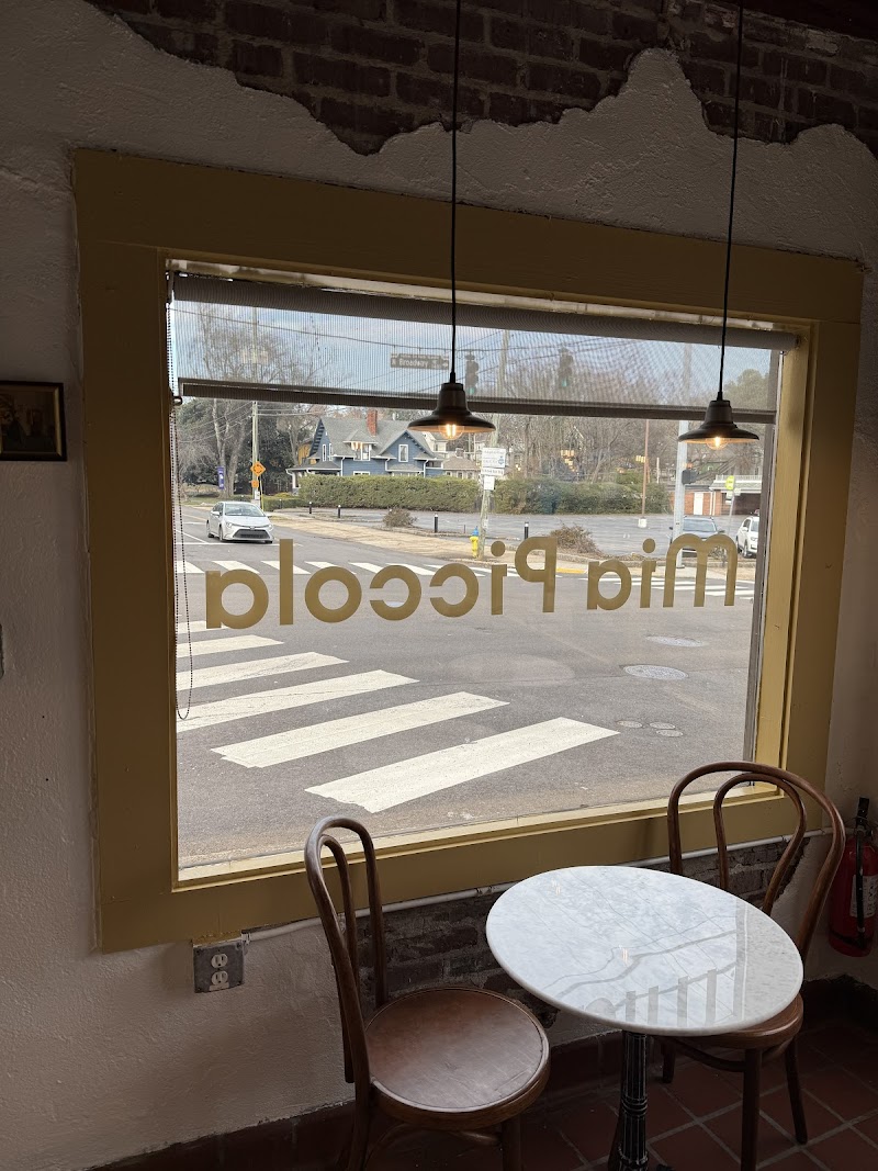 Mia Piccola — North Knoxville