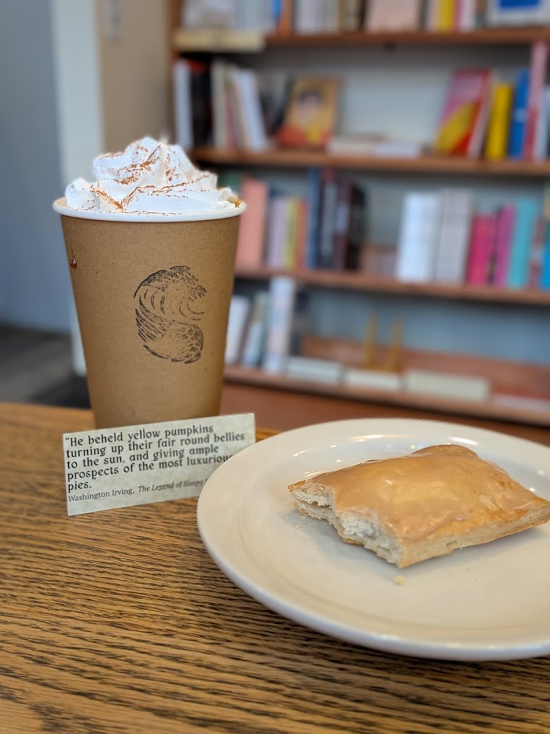 The Siren and The Sea: Books and Coffee