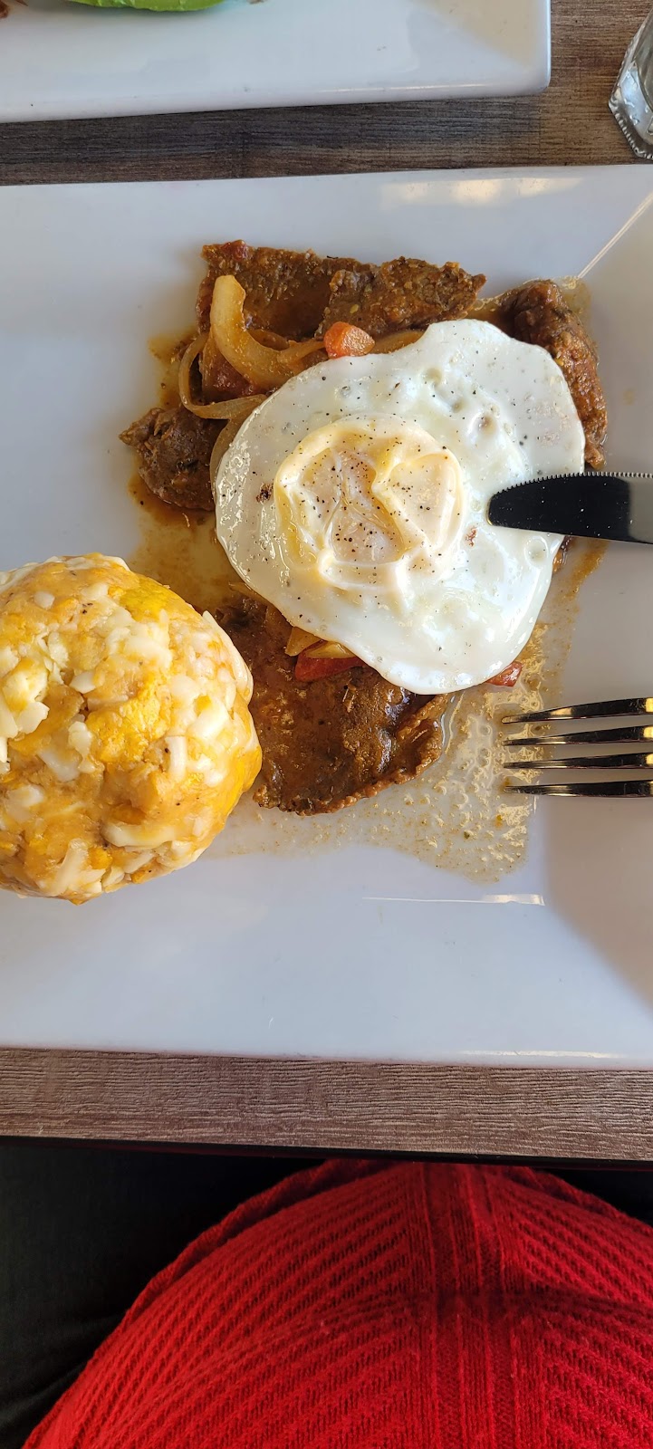 Sin Fronteras Latin Fusion Cuisine