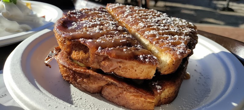 Aromas Coffeehouse Bakery & Cafe