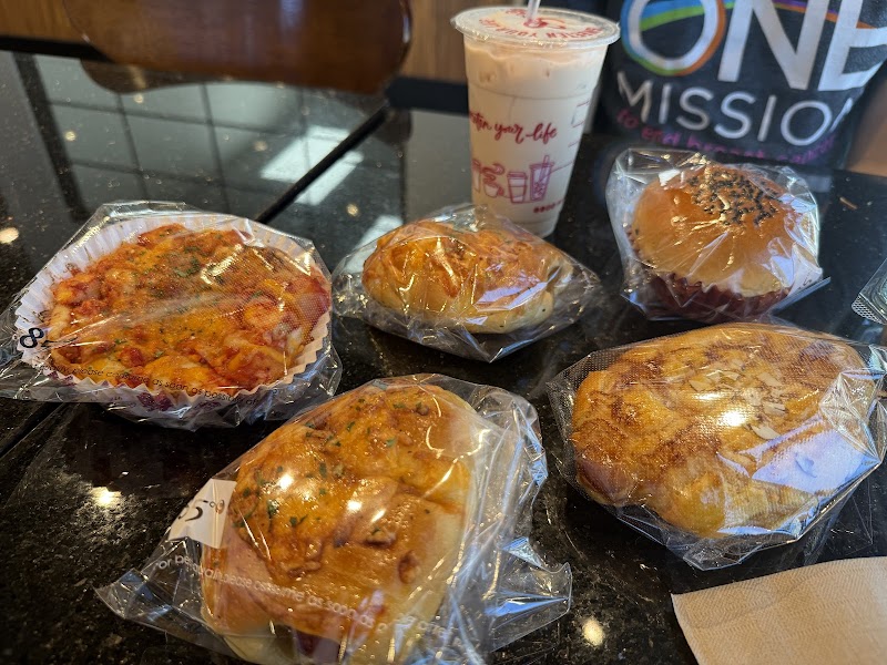 85°C Bakery Cafe - Simi Valley