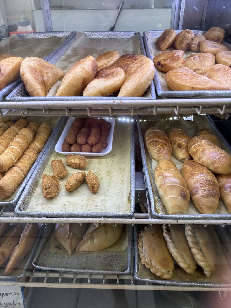 Moises Bakery Miami Beach