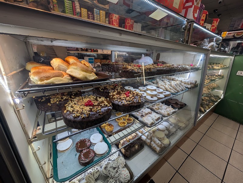 Moises Bakery Miami Beach