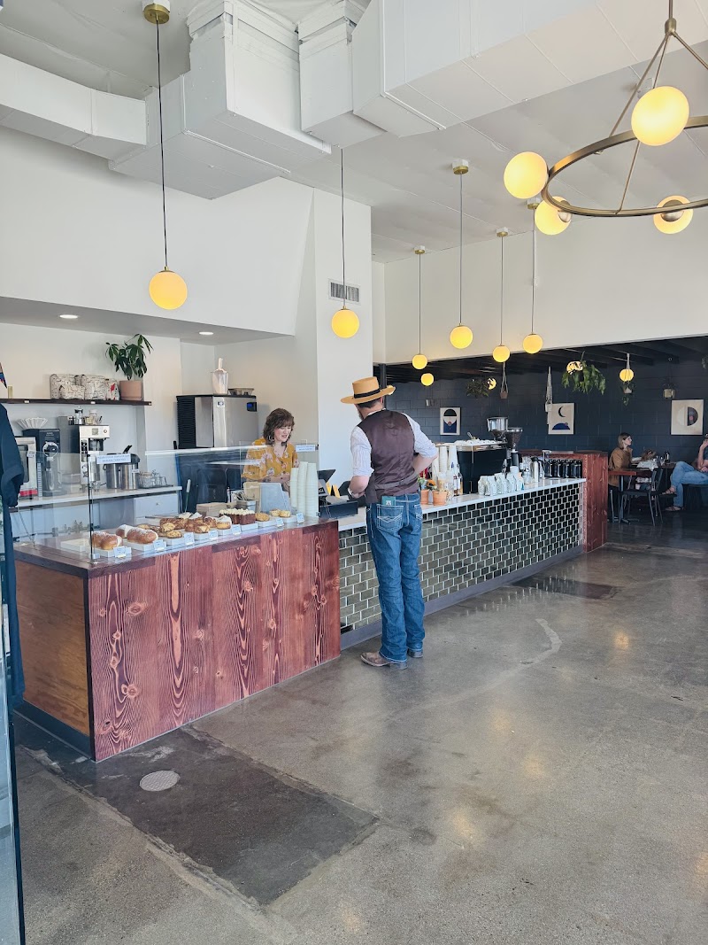 Black Moon Pastries & Pizza