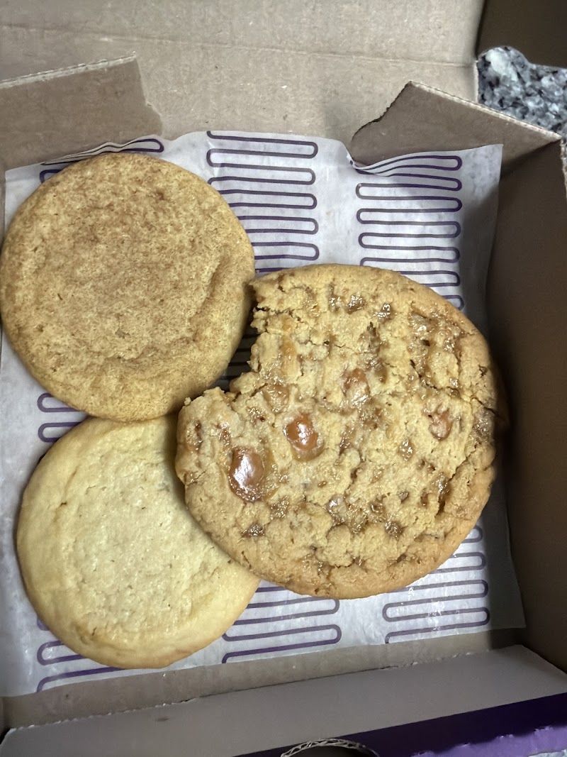 Insomnia Cookies