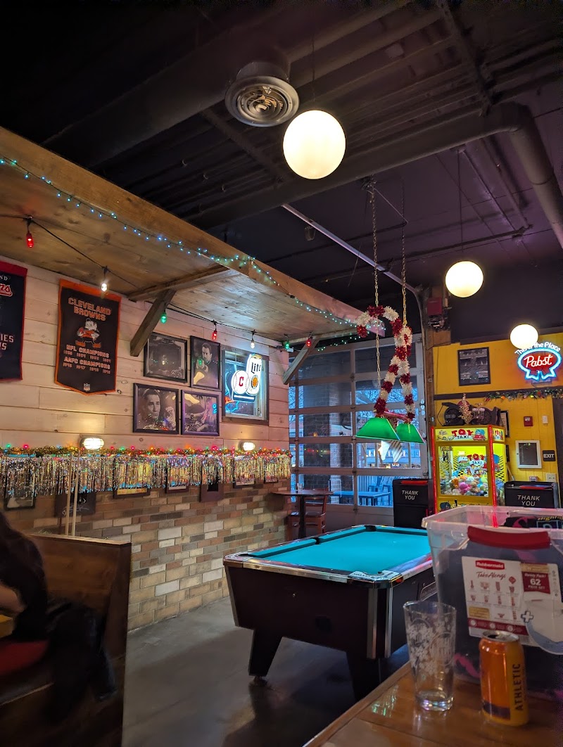 Mr. Zub's Deli & Bar