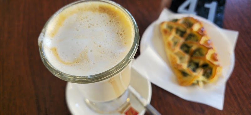 Costas Café Bakery & Deli