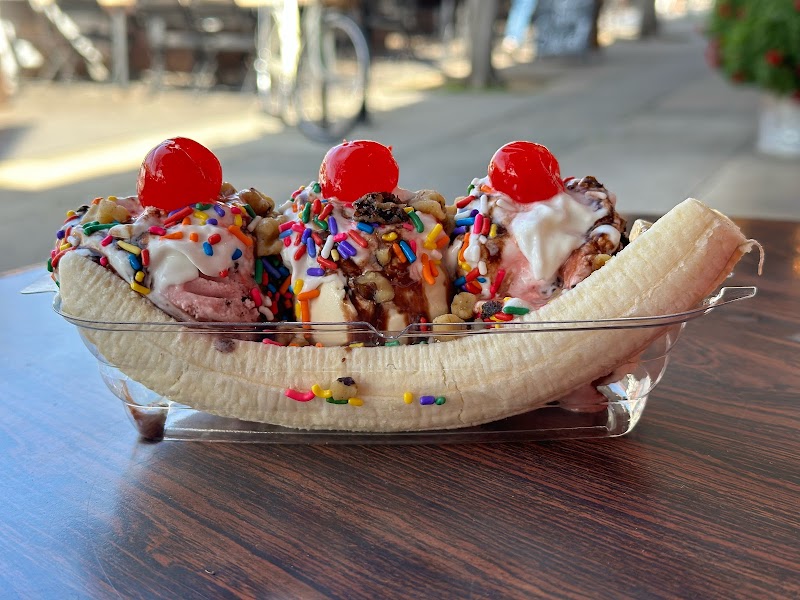 Mis Raices “Coffee & Ice cream Shop”