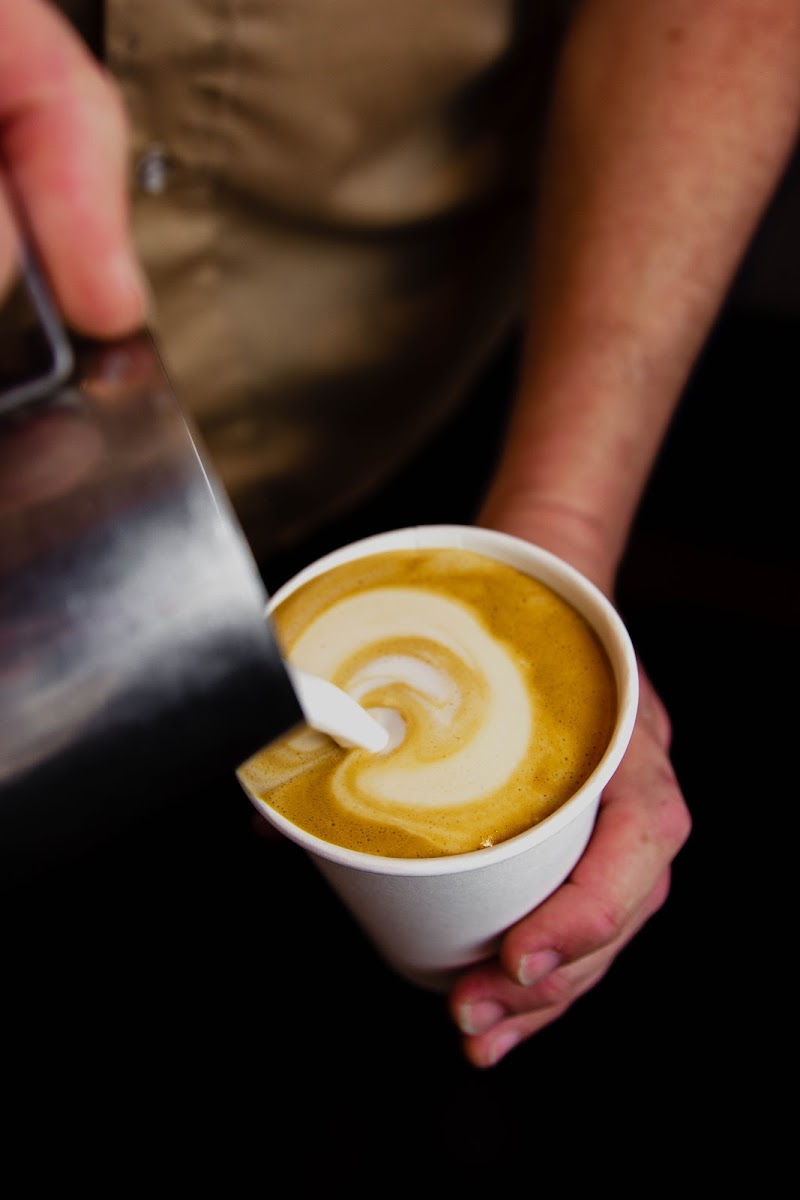 Hopscotch Coffee To-Go & Roastery