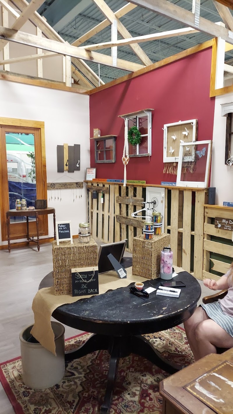 Midwest Market @ 2210