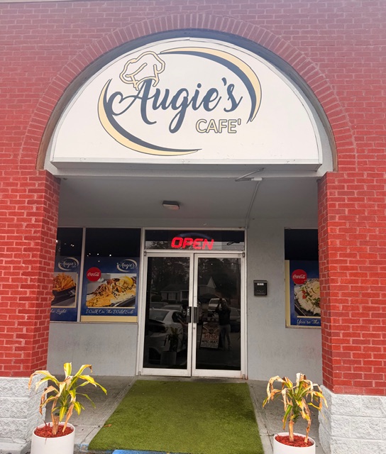 Augie's Cafe