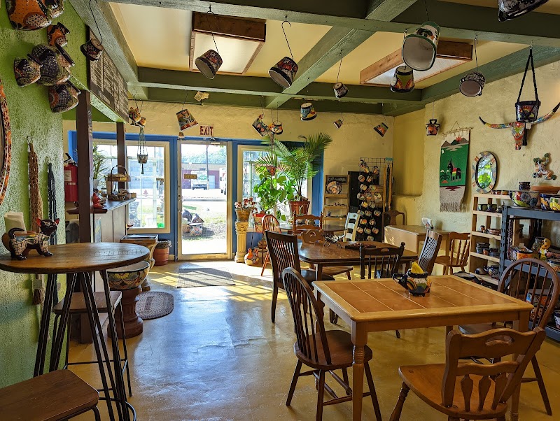 Three Bees Pottery And Coffee Shop