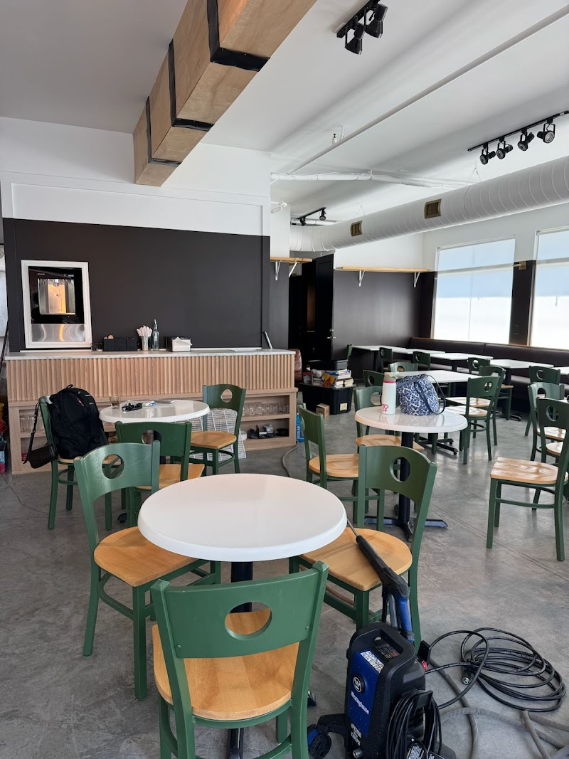 Momento Specialty Coffee - EAST