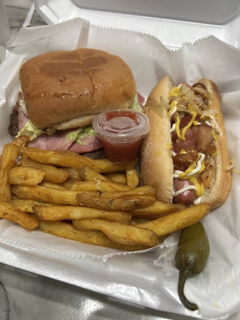 Coffe and restaurant Gennesis