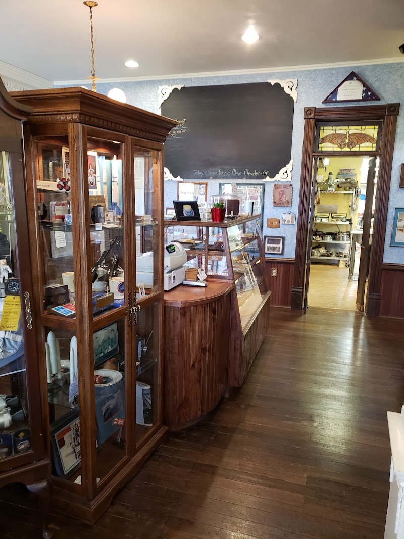 Gardner House Cafe and Bed & Breakfast