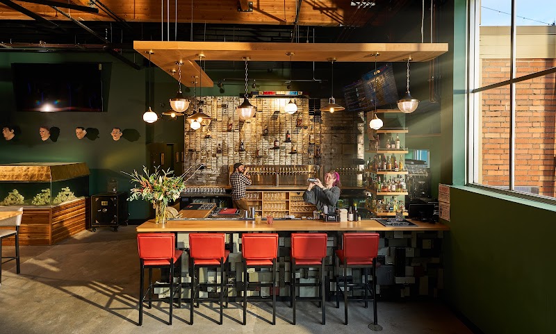 The Heist Bar & Food Carts