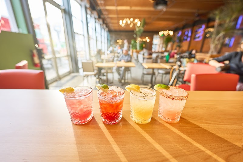 The Heist Bar & Food Carts