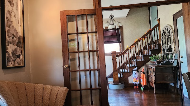 The Cracked Pot Coffee and Crepes