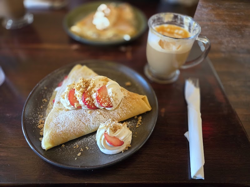 The Cracked Pot Coffee and Crepes