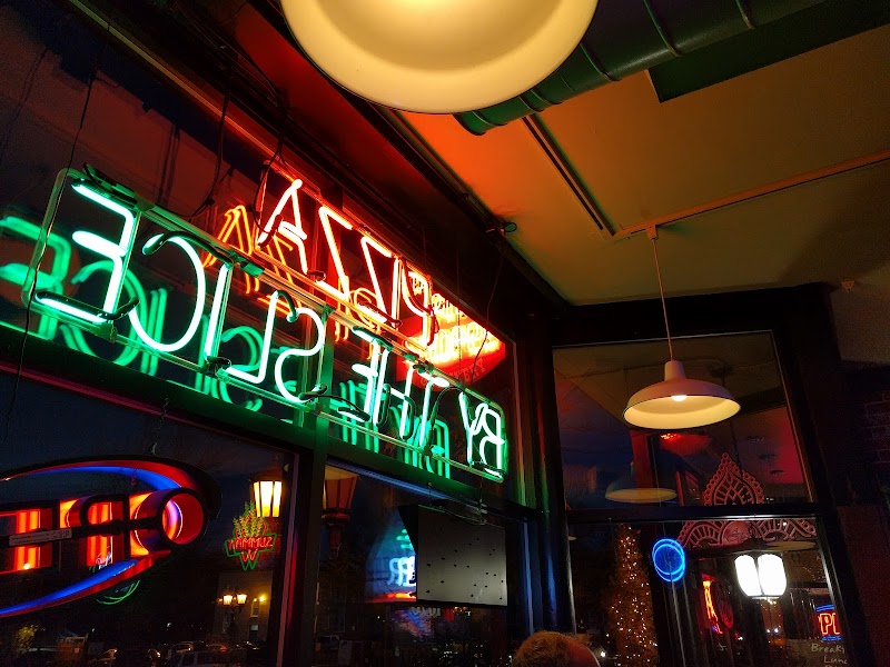 The Italian Pie Shoppe