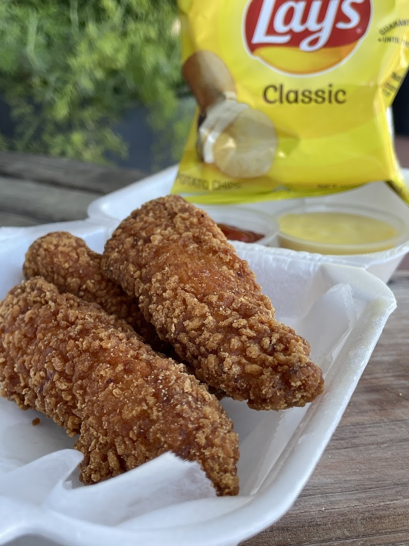 All the Fixin's - Statesboro - Café, Pecans and Gifts