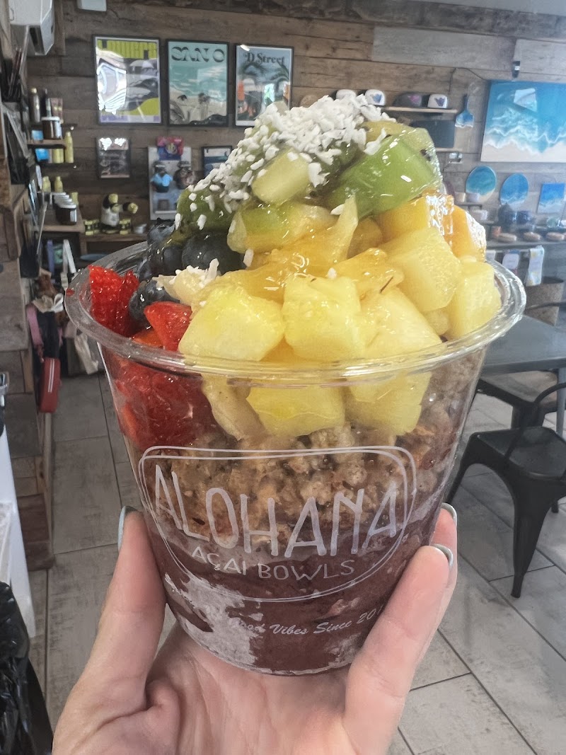 Alohana Acai Bowls & Coffee / Laguna Beach