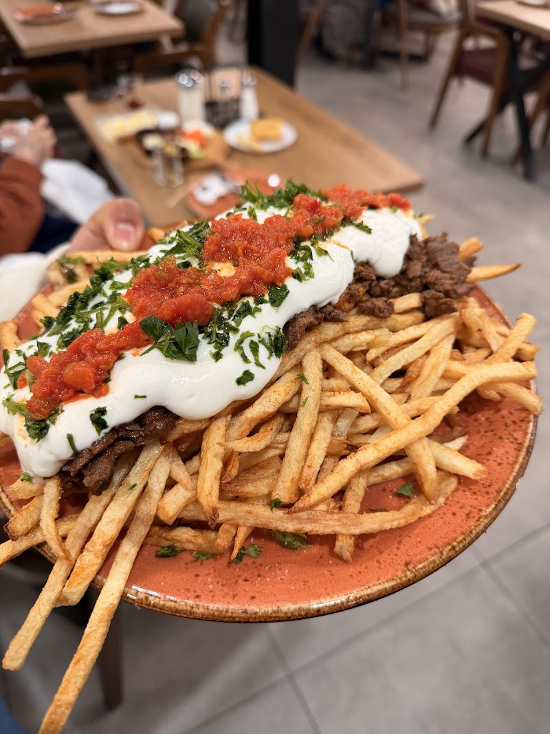 Noorsha Cafe & Bakery