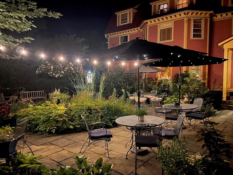 The Village Inn Of Woodstock