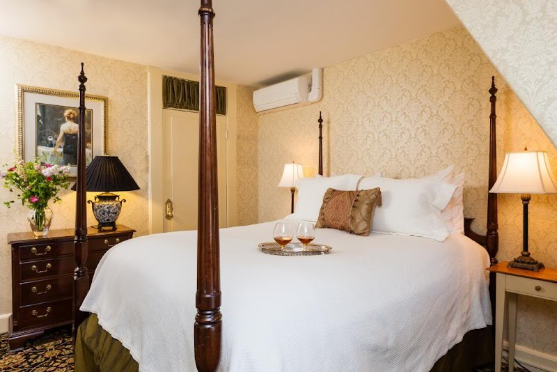 The Village Inn Of Woodstock