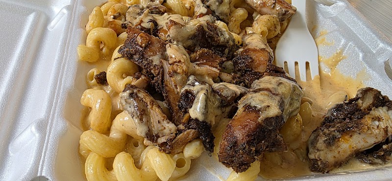 JAMAiCAN VYBZ KiTCHEN