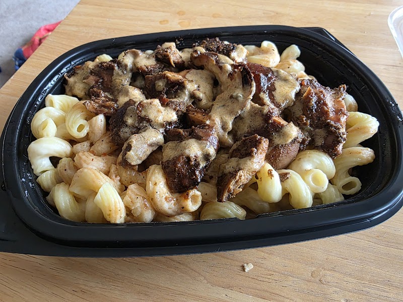 JAMAiCAN VYBZ KiTCHEN