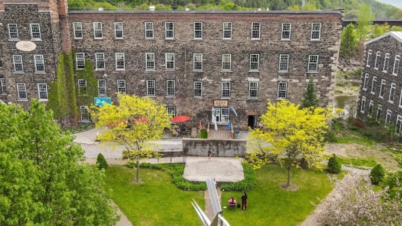 The Cafe at Stone Mill