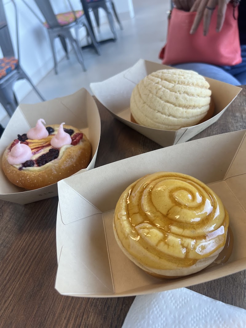 Aurora Cafe & Bakery