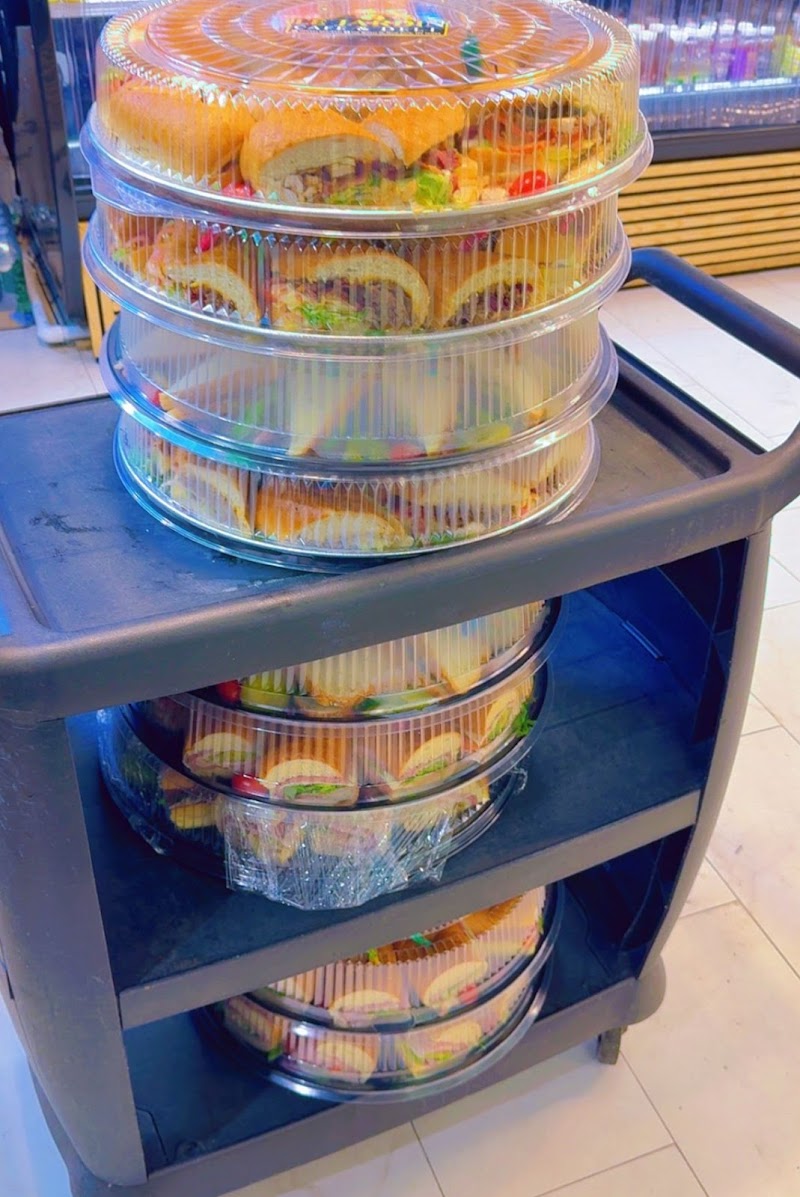 LE JARDIN CAFÉ & DELI