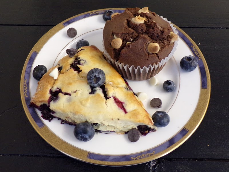 C.A.T. Cafe Bakery - Coffee, Art, Tea