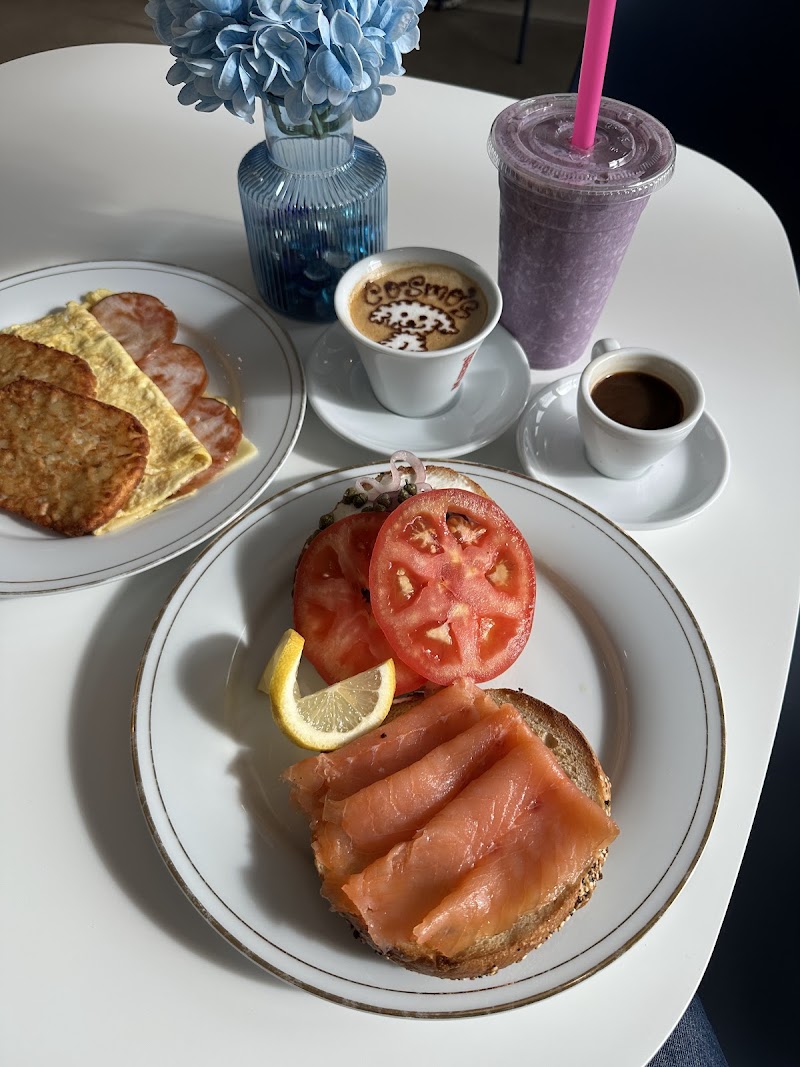 Cosmo’s Bagels & Cafe