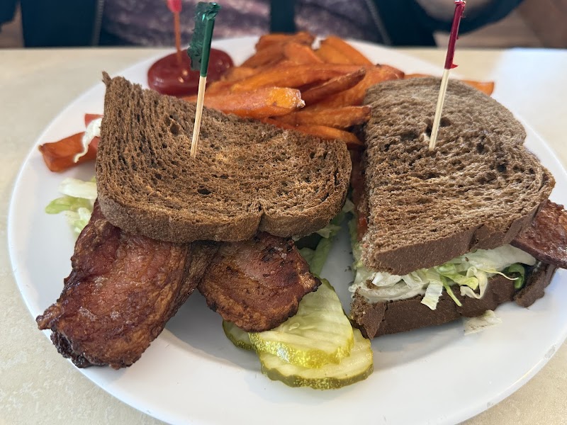 Fern Restaurant & Lounge