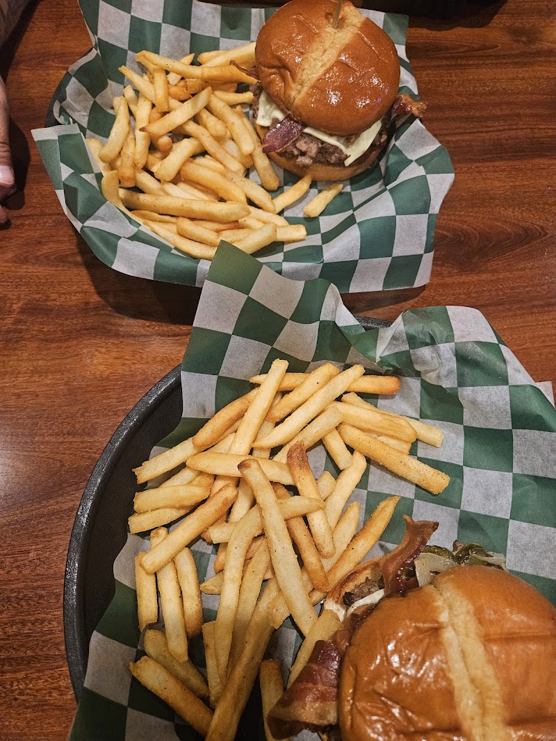 Ground Round Grill & Bar