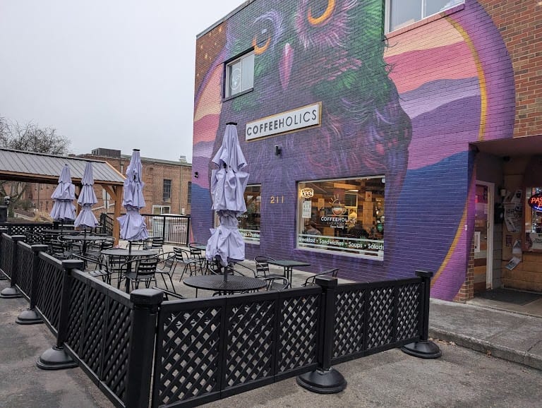 Coffeeholics Cafe & Bakery