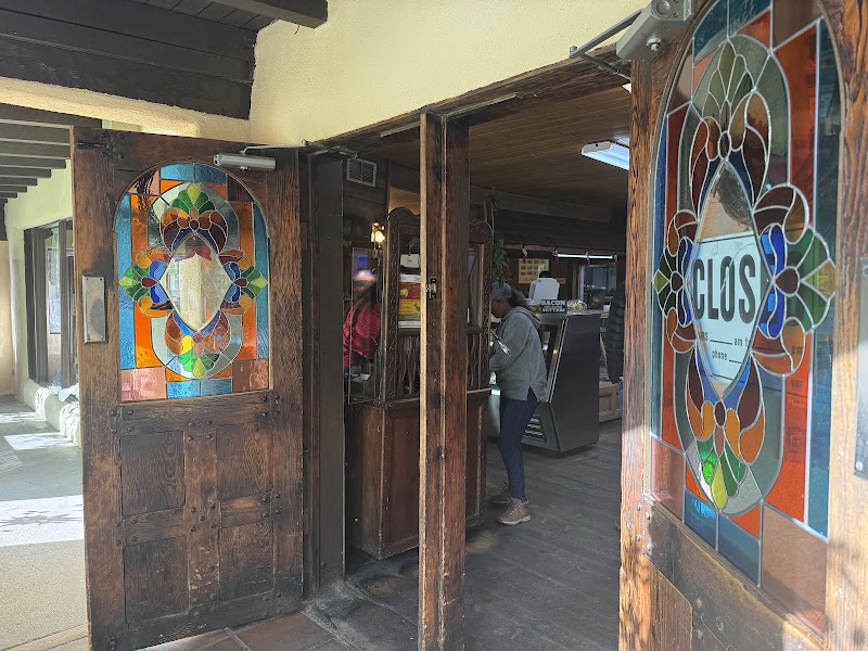 Michael's Kitchen Restaurant & Bakery