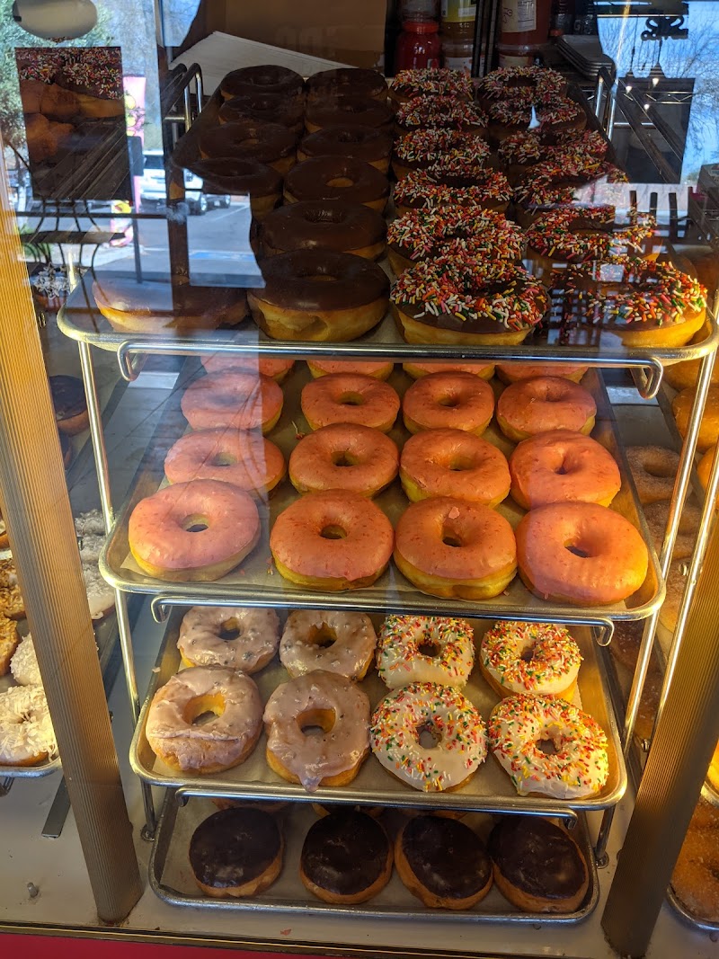 Bosa Donuts