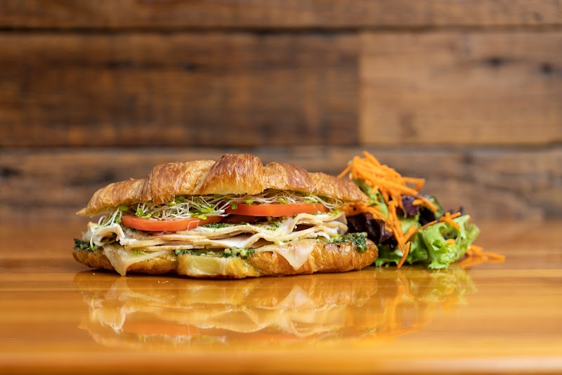 Nalu Health Bar & Cafe