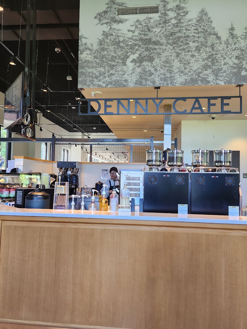 Husky Grind, Denny Café