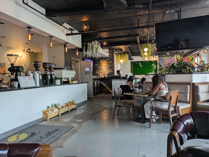 Adee's Coffee & Bar