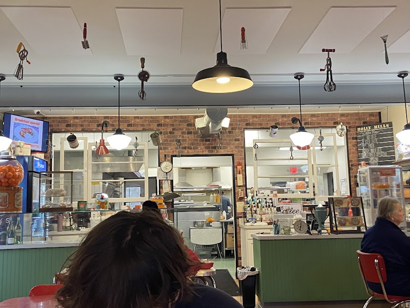 Holly Cafe