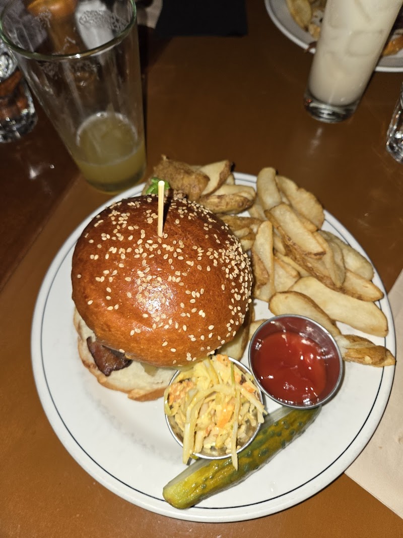 Social Restaurant & Bar