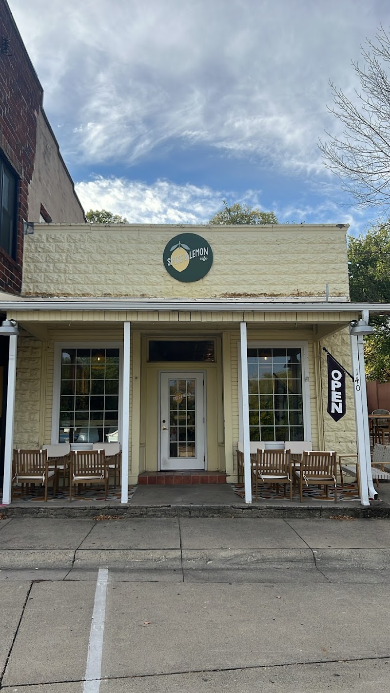 Spice & Lemon Café