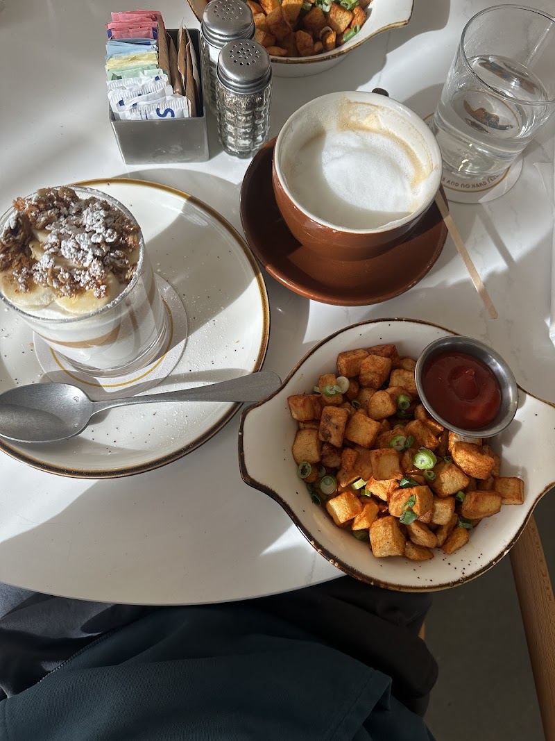 All-Day Café at Waymore's